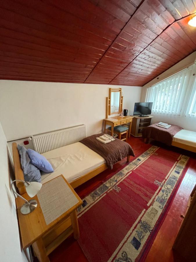 Guest House Luxotel Zrenjanin Exterior foto