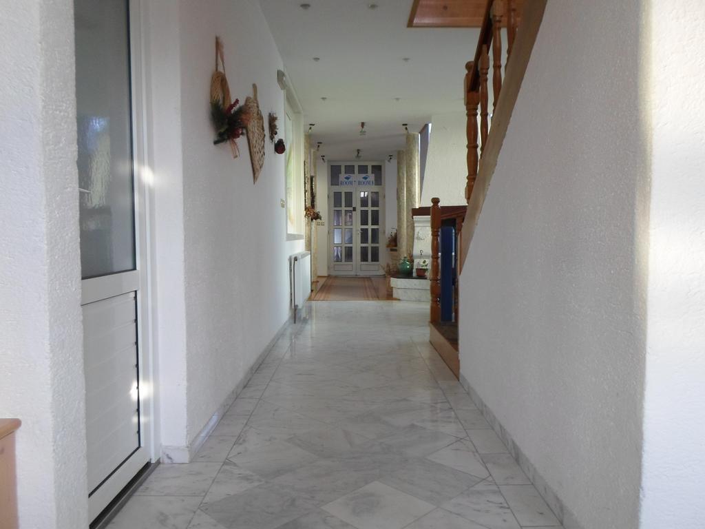 Guest House Luxotel Zrenjanin Exterior foto